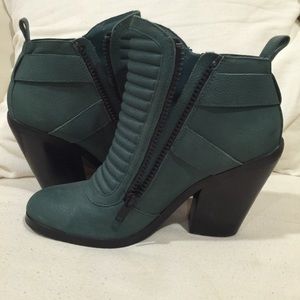 Woman's size 8 leather booties
