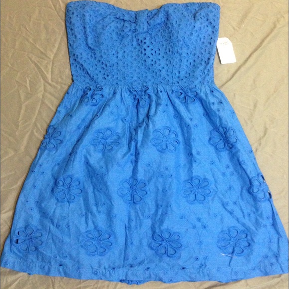Spring strapless dress