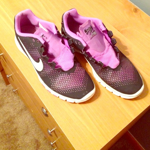 shoes - Picture 1 of 2