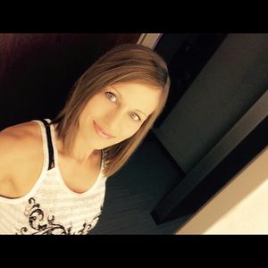 Meet your Posher, Angie