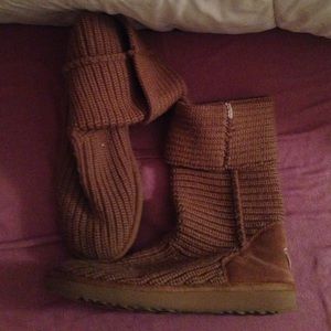 Brown knit ugg boots