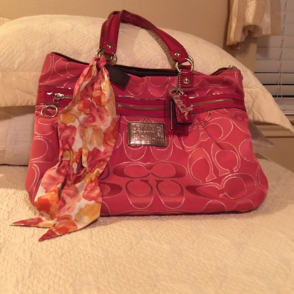 Coach purse - Picture 4 of 4