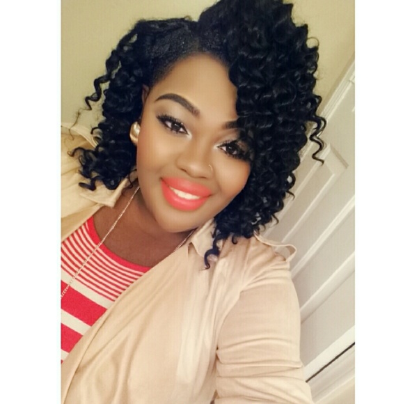 Meet your Posher SHASHA!!! - Picture 2 of 4