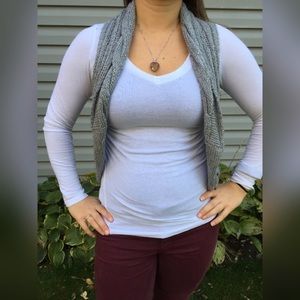 ❌Sold in Bundle❌ Gray Knit Vest