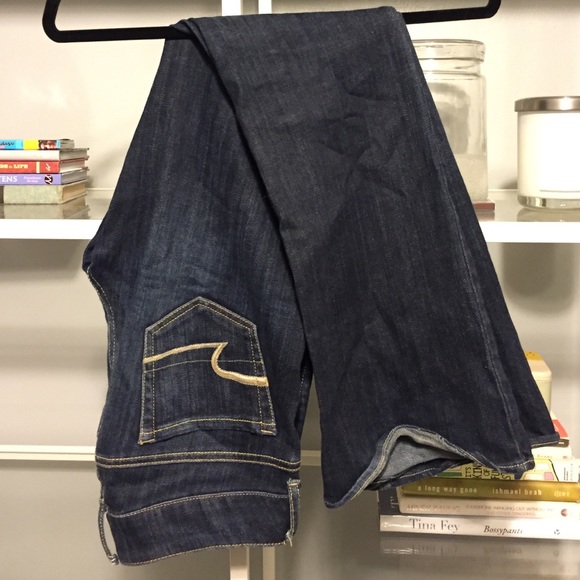🎉REDUCED🎉 Dark Wash Artist Jeans