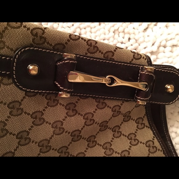 🎈SOLD🎈 Authentic Gucci Pelham tote! - Picture 2 of 4