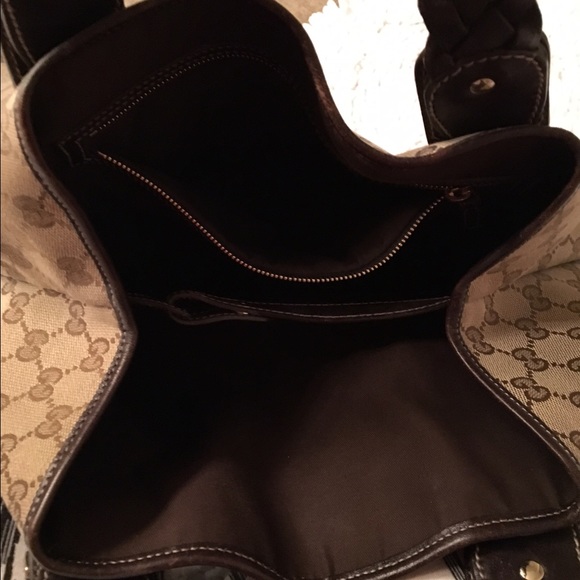 🎈SOLD🎈 Authentic Gucci Pelham tote! - Picture 4 of 4