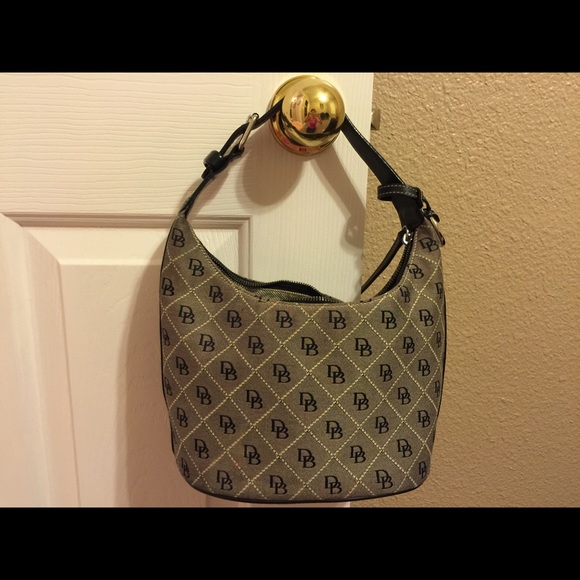 Dooney & Bourke purse