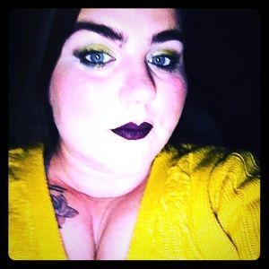 Meet your Posher, Daniella