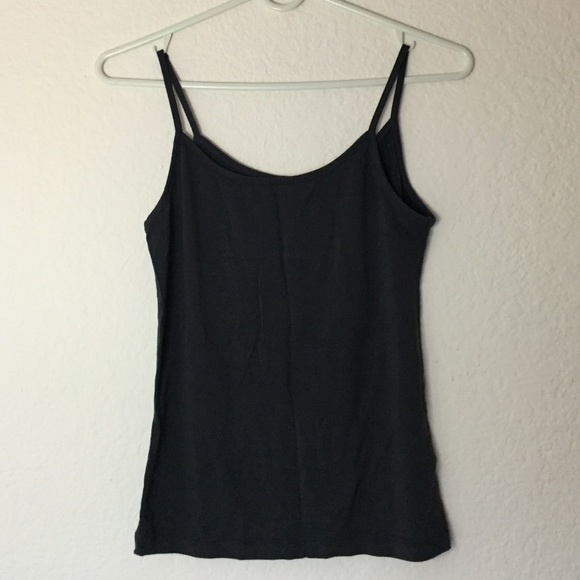 Tank top bundle (1/$6, 2/$11) - Picture 3 of 4