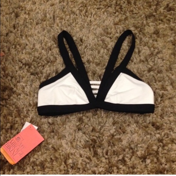 🚫THIS IS NOT FOR SALE🚫 LOOKING FOR THIS ITEM🚫 - Picture 1 of 1