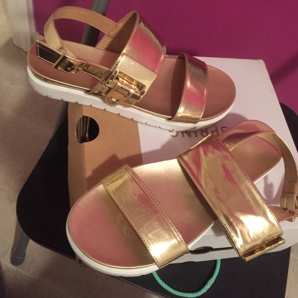 Sandals - Picture 2 of 2