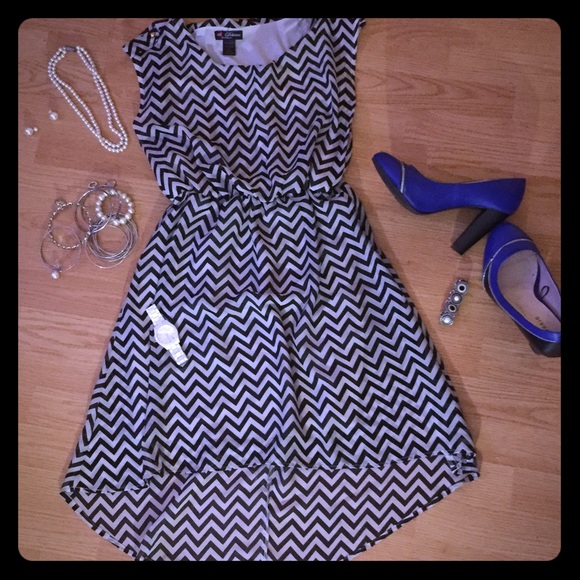 Lg Chevron hi low dress