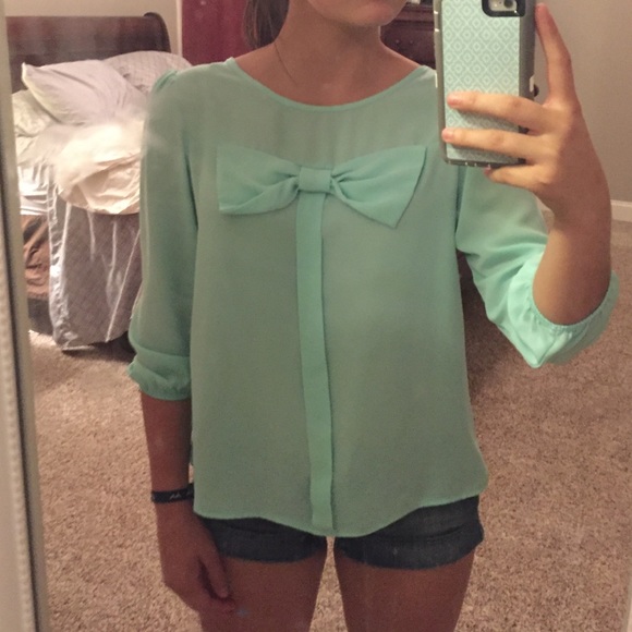 Sea foam blue boutique shirt