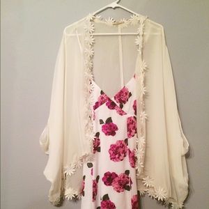 Off White Kimono w/ floral embroidery