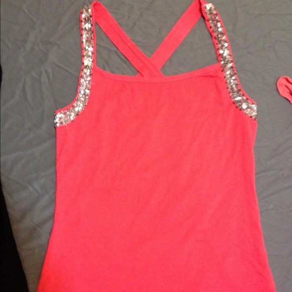 Pink tank top
