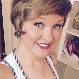 Meet your Posher, Cori