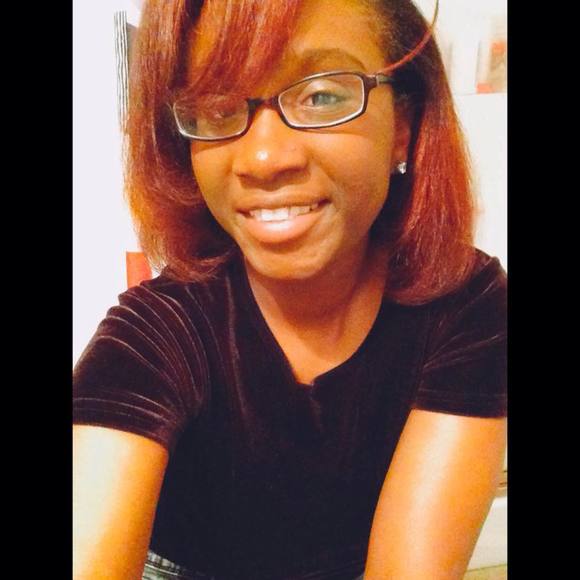 Meet your Posher, Ayanna