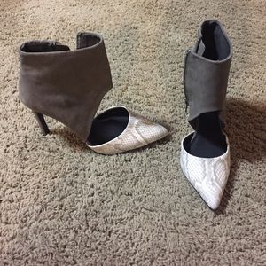 Steve Madden snake print heels size 8