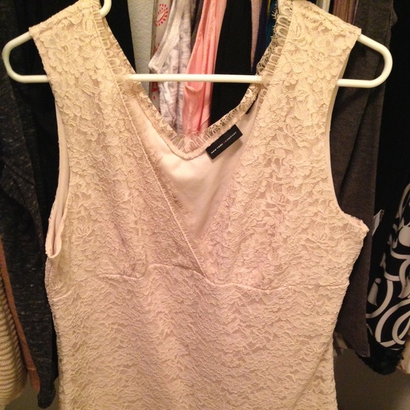 Lace Sleeveless Top