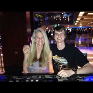 Meet your Posher, Cheryl