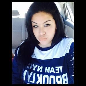 Meet your Posher, Kassandra