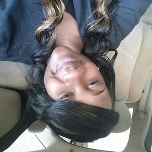 Meet your Posher, Deshonda