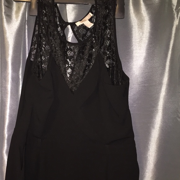 ❗️❗️❗️NEVER WORN❗️❗️❗️All black Lacey top romper