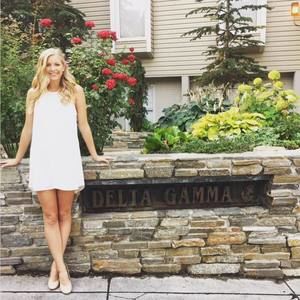 Meet your Posher, Jillian