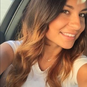 Meet your Posher, Danielle
