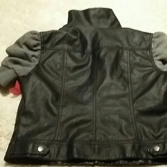 Medium Jacket - Picture 3 of 4