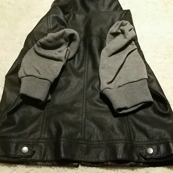 Medium Jacket - Picture 4 of 4