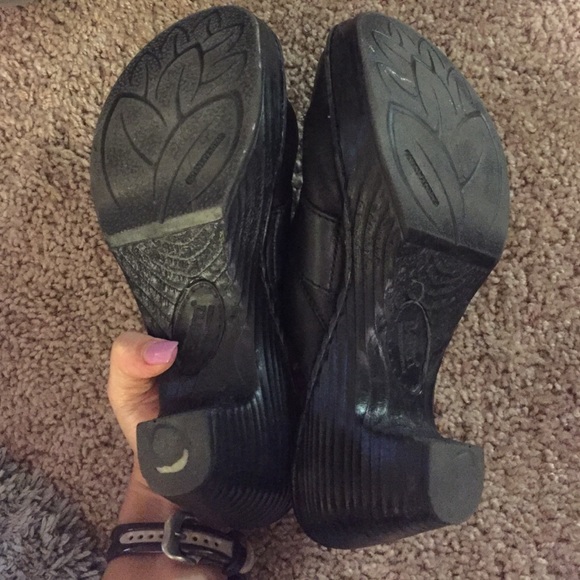 Born Women's Shoes - Picture 2 of 3