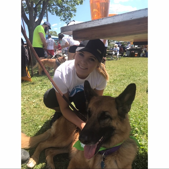 Meet your Posher, Sarah - Picture 5 of 5