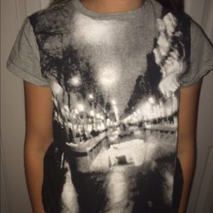Graphic tee