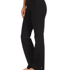 Lucy size small short black Hatha pants. 😎