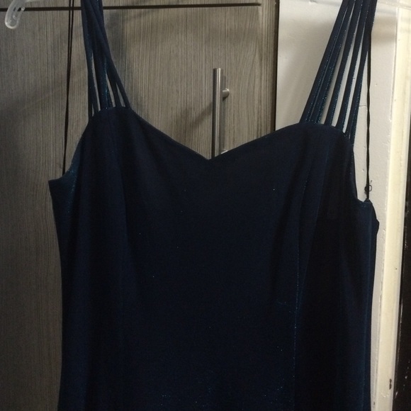 Great party tornasol green dress.