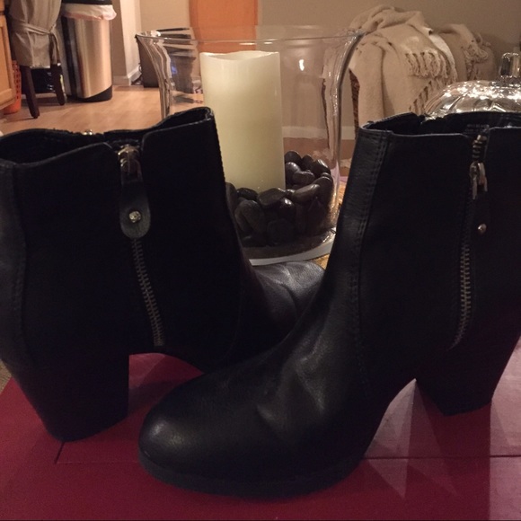 SOLD!!!!! - Picture 2 of 4