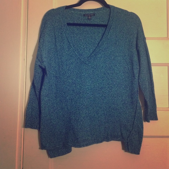 American eagle blue sweater size small!