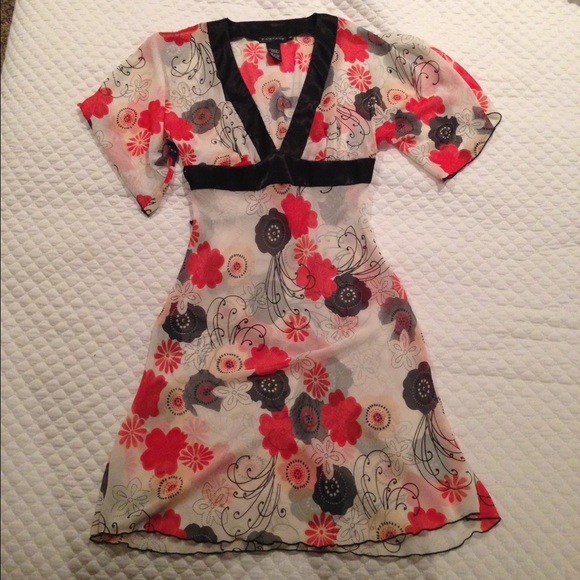 Dress - Picture 2 of 2