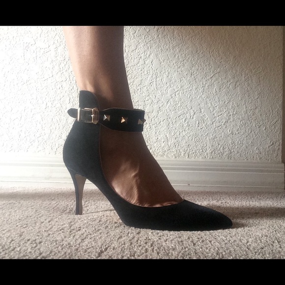 💯AUTH  BLACK VALENTINO ROCKSTUD 👠SOLD👠 - Picture 4 of 4