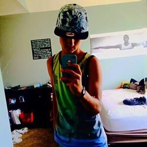 Meet your Posher, Cameron