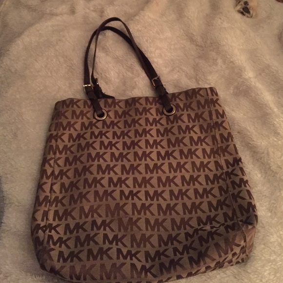 Authentic Michael Kors Tote