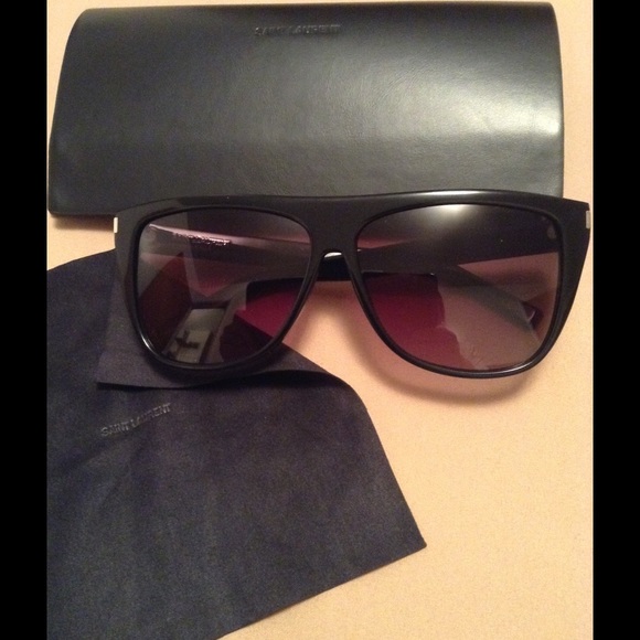 As seen on Kim Kardashian. Ysl SL 1 - Picture 3 of 3