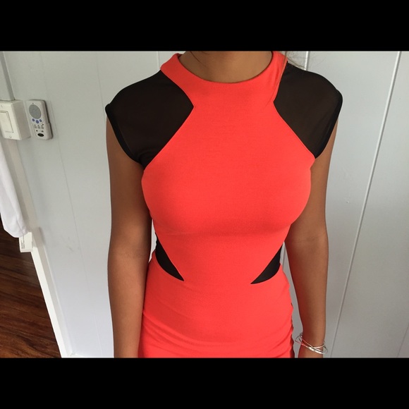 French Connection dress. Size 2✨ - Picture 3 of 4