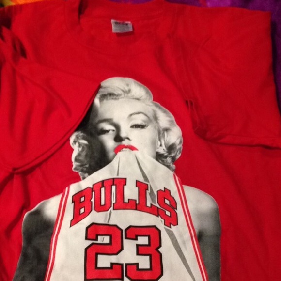 Marylin Monroe Bulls L tee
