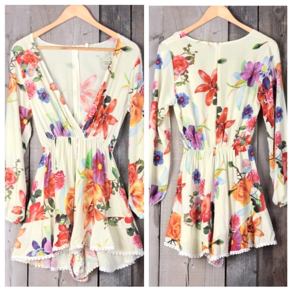 🌸Beautiful Floral Romper🌺