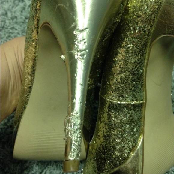 High heel shoes - Picture 3 of 3