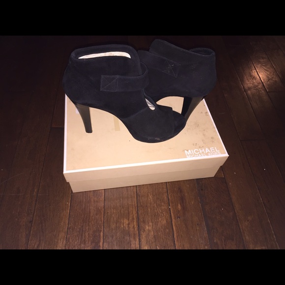 MK Booties sued
