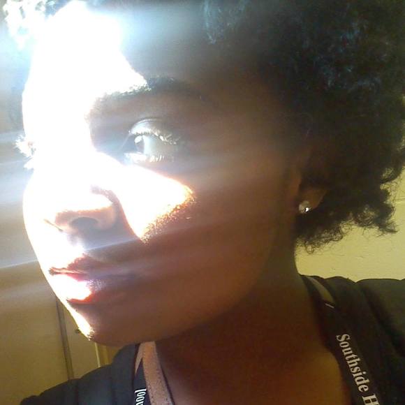 Meet your Posher, Nykila - Picture 1 of 1